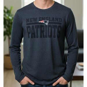 Majestic NFL New England Patriots Blue Long Sleeve Shirt LARGE‎
